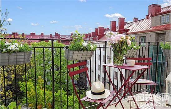 楼房露天阳台装修效果图 拥抱美好大自然 楼房露天阳台装修效果图 拥抱美好大自然